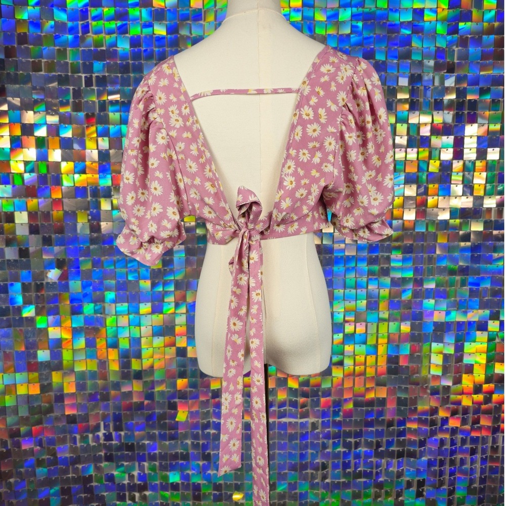 Daisy Floral Crop Top Womens 2XL Pink Excellent Puff Sleeve Tie Back Layering - Picture 3 of 7